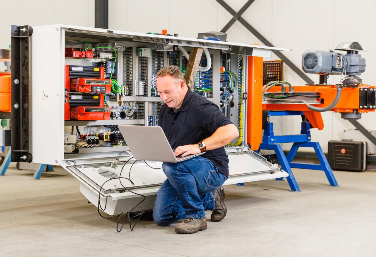 Lalesse IT Specialist